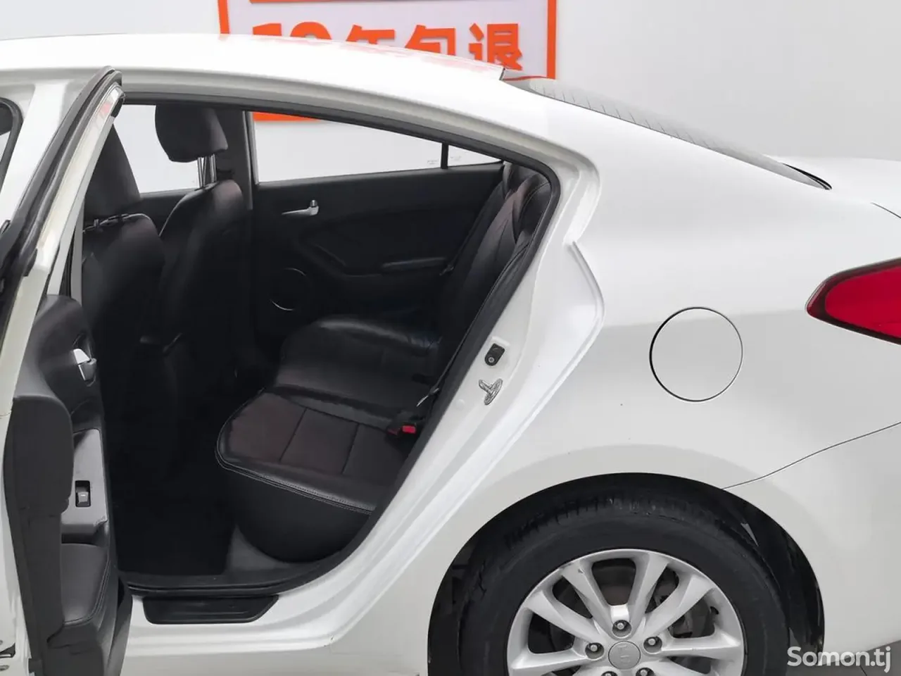 Kia K3 2016 · 1.6 MT
