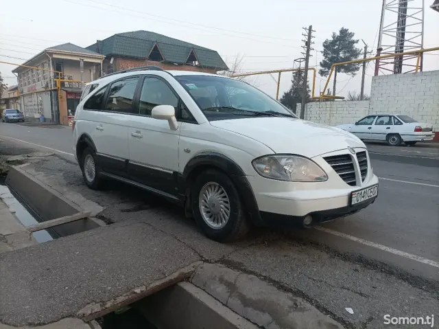 Ssang Yong Rodius 2008 · AT