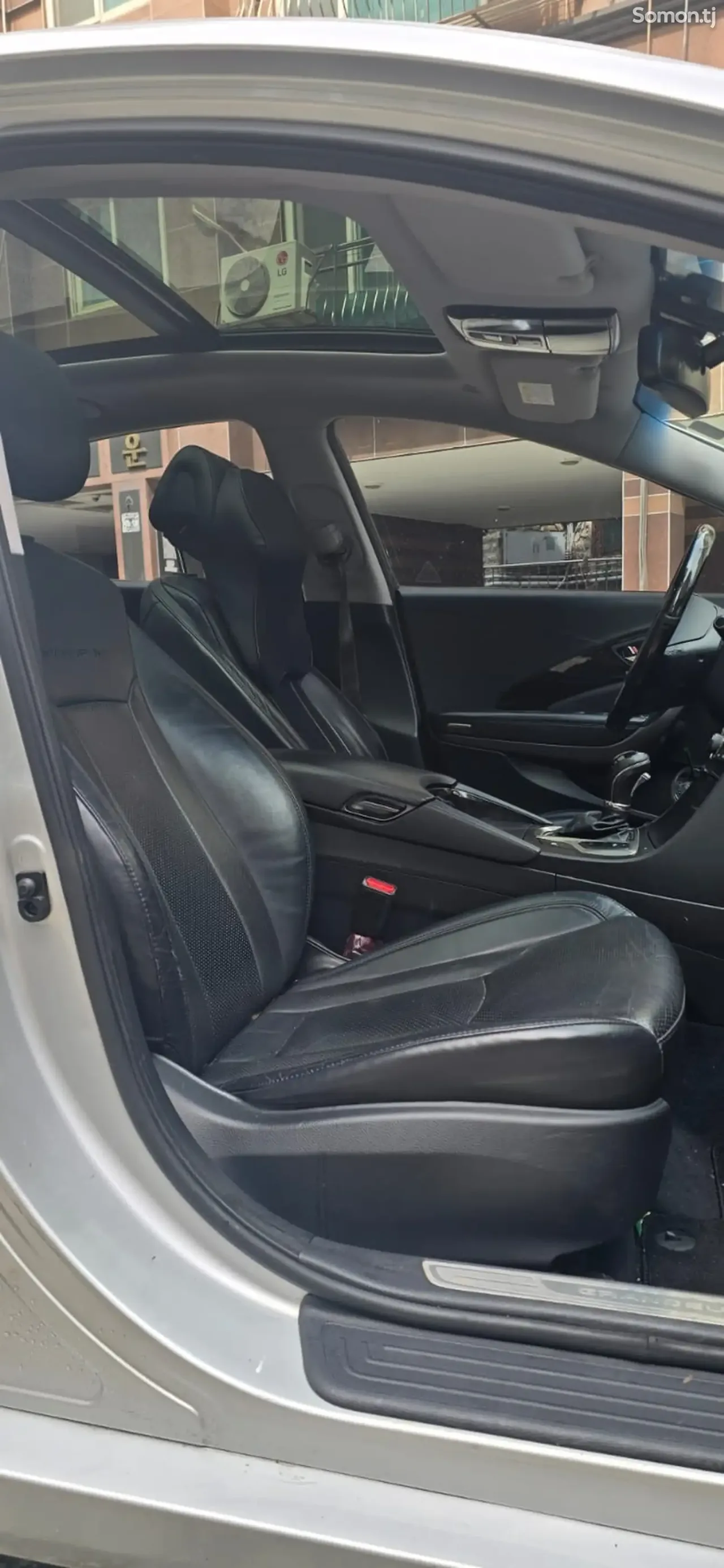 Hyundai Grandeur 2014 · 2.5 AT