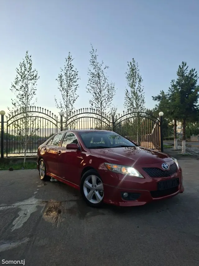 Toyota Camry 2010 · 2.5 AT