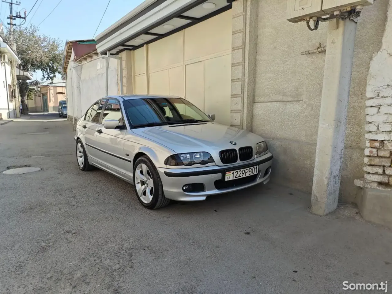 BMW 3 series 2000 · 1.8 MT