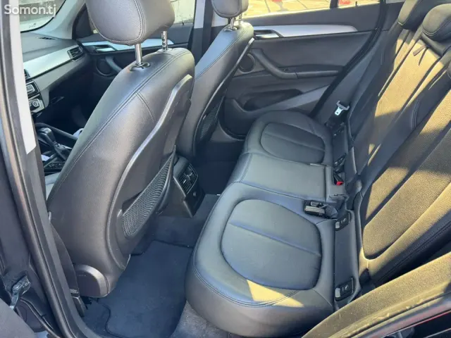 BMW X1 2015 · 2.0 AT