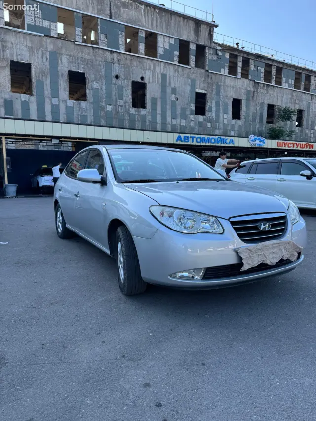 Hyundai Avante 2008 · 1.6 AT