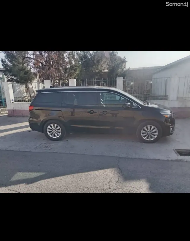 Kia Carnival 2014 · 3.3 AT