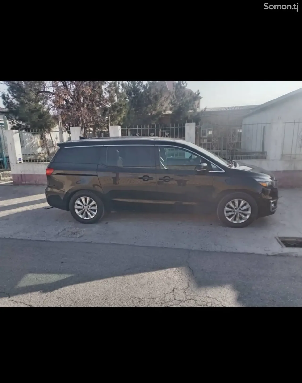 Kia Carnival 2014 · 3.3 AT