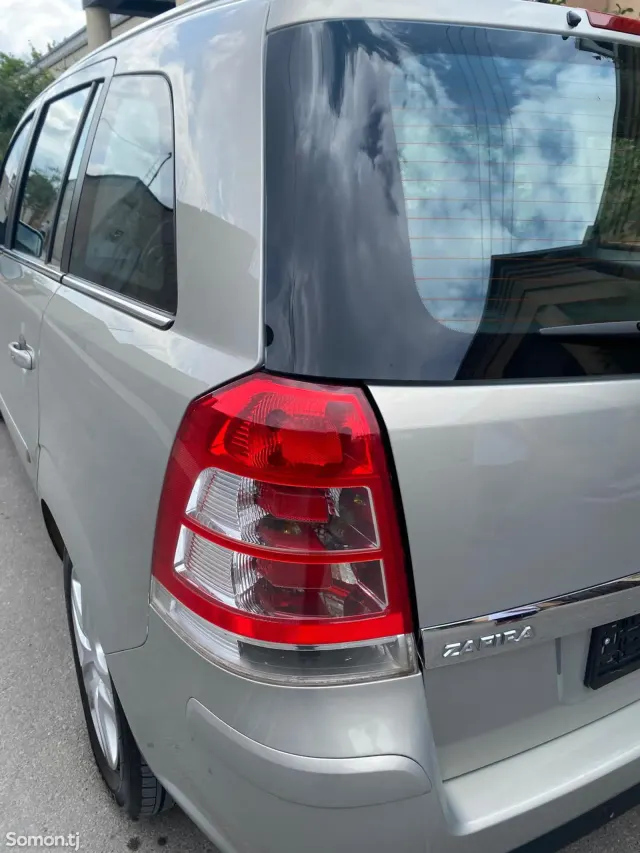 Opel Zafira 2014 · 1.8 MT