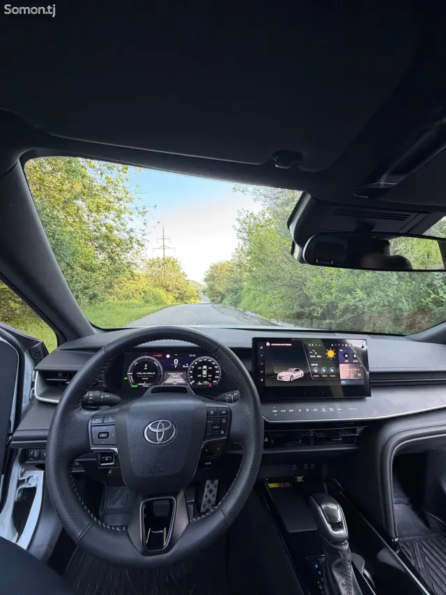 Toyota Camry 2025 · 2.0 AT