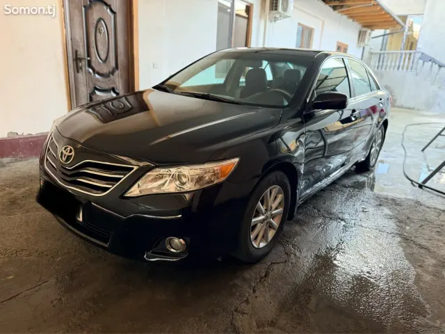 Toyota Camry 2010 · 2.5 AT