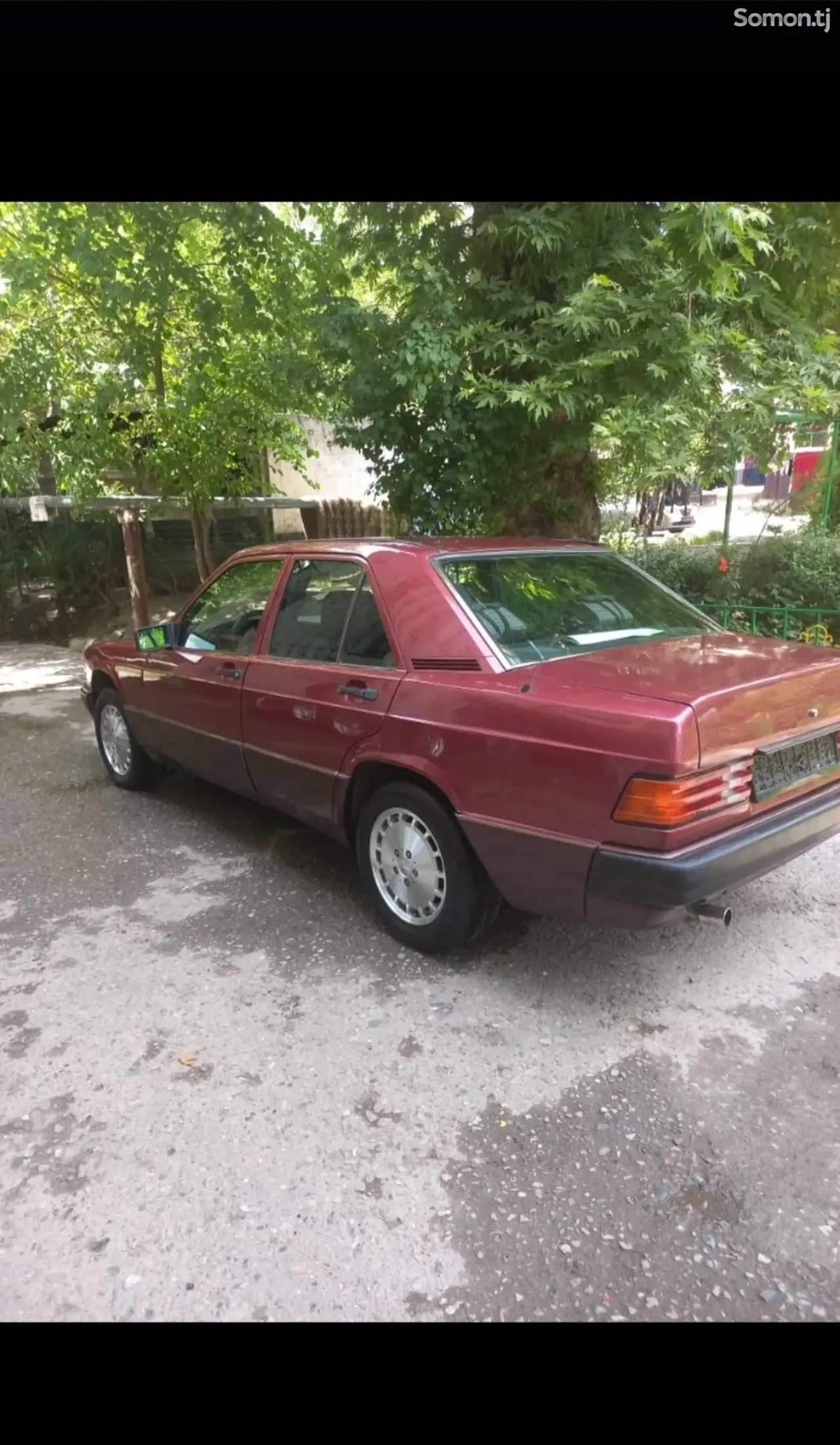 Mercedes-Benz W201 1998 · 1.8 MT