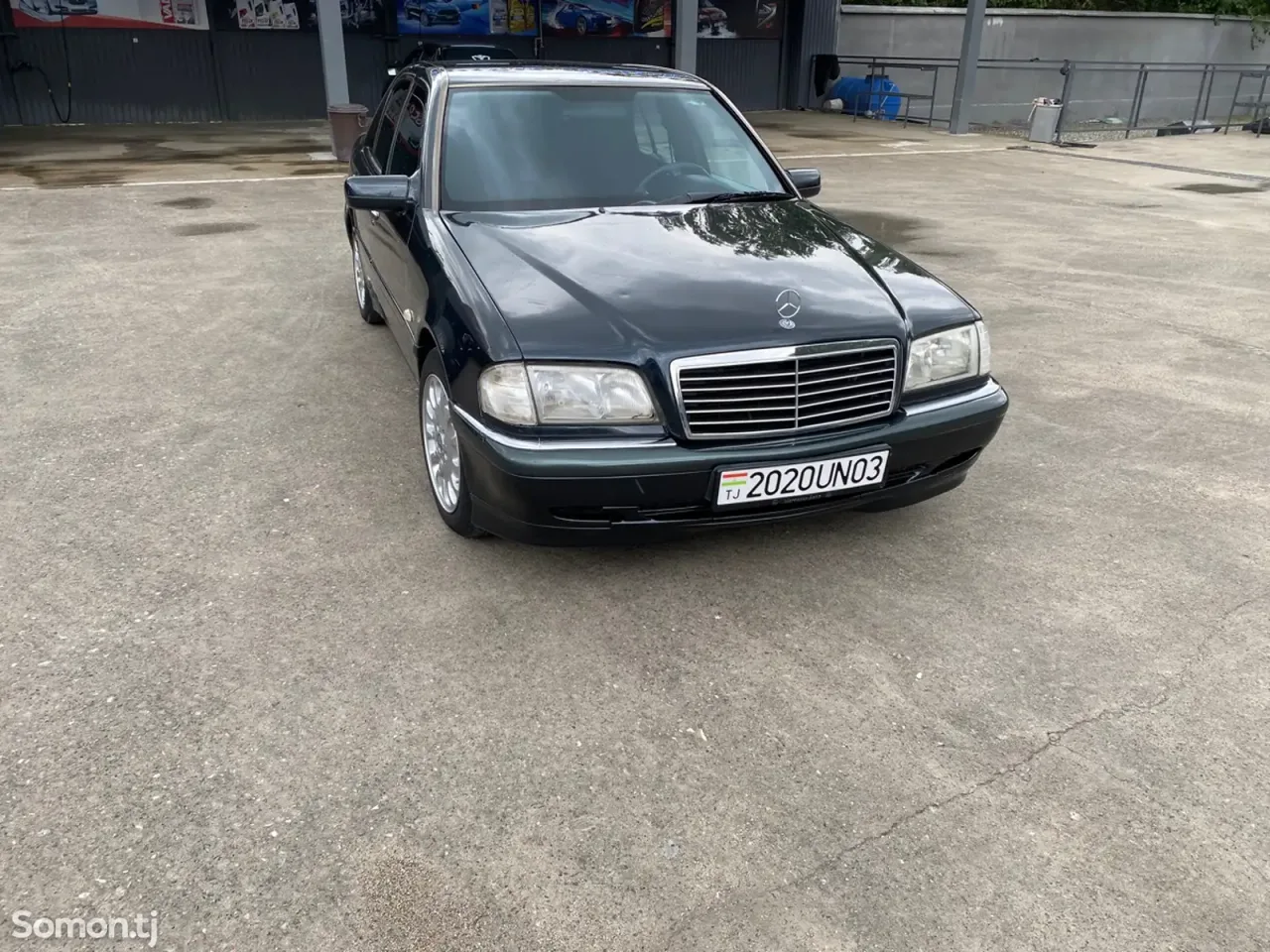 Mercedes-Benz C class 1999 · 2.4 MT