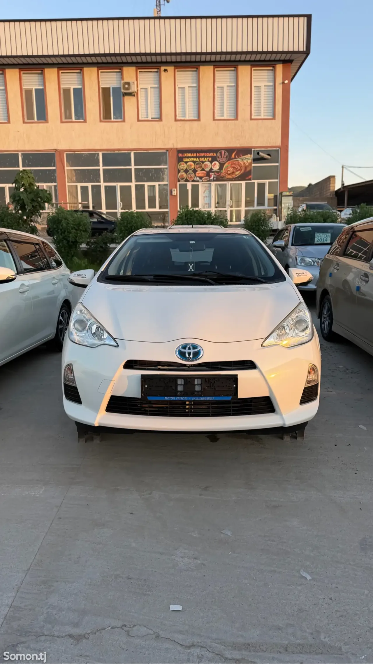Toyota Aqua 2014 · 1.5 AT