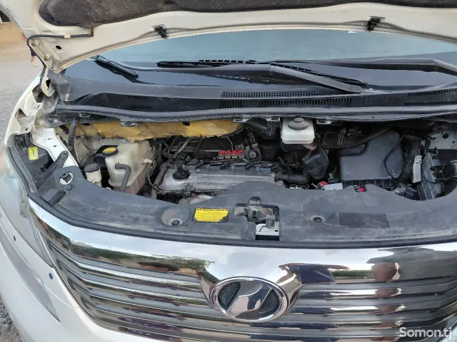 Toyota Vellfire 2014 · 2.4 AT