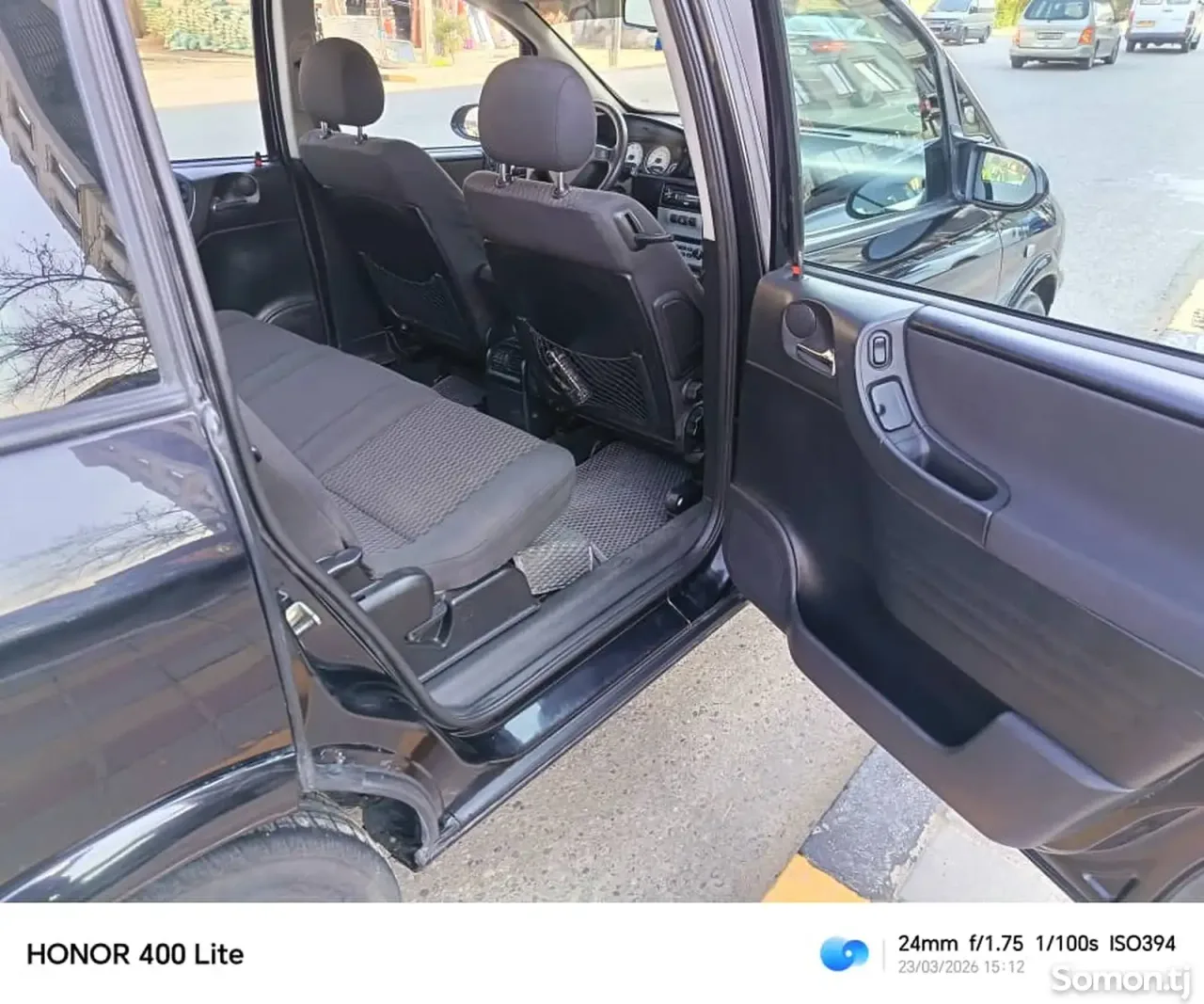 Opel Zafira 2004 · 2.2 AT
