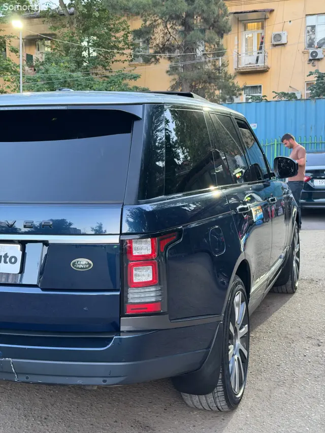 Land Rover Range Rover 2015 · 5.0 AT