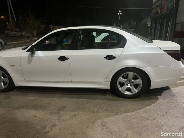 BMW M5 2004 · 2.0 AT