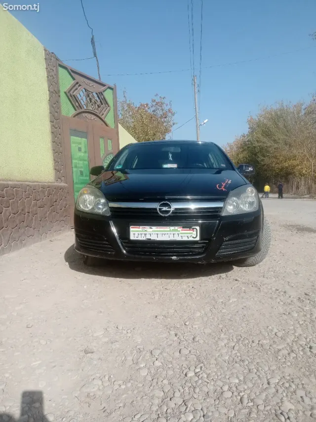 Opel Astra H 2006 · 1.6 MT