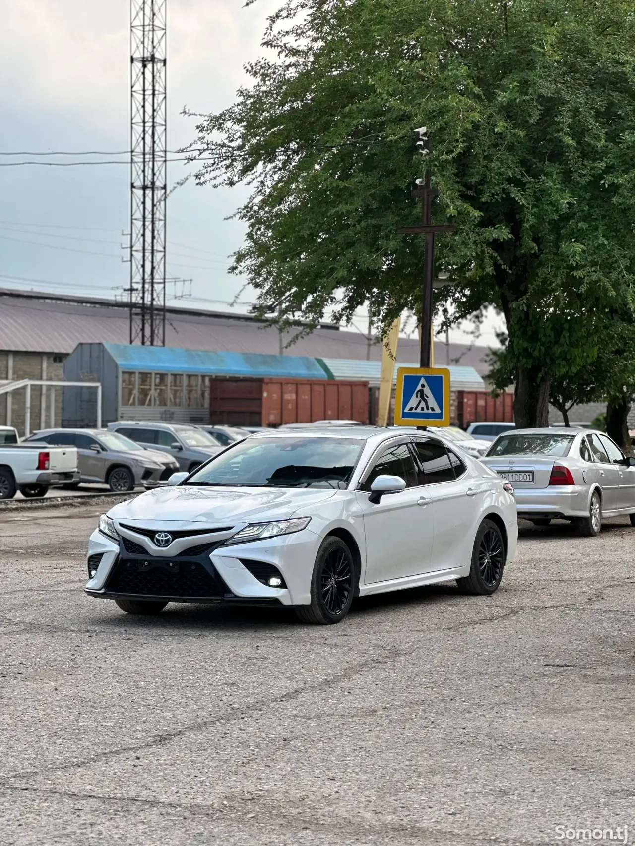 Toyota Camry 2021 · 2.5 AT