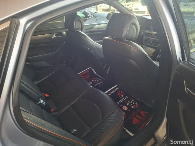 Hyundai Sonata 2015 · 2.0 AT
