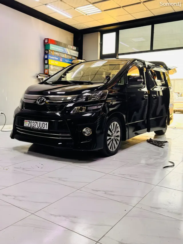 Toyota Vellfire 2014 · 2.4 CVT