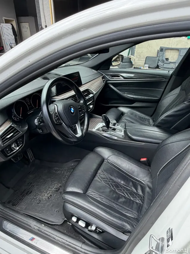 BMW 5 series 2017 · 2.0 AT