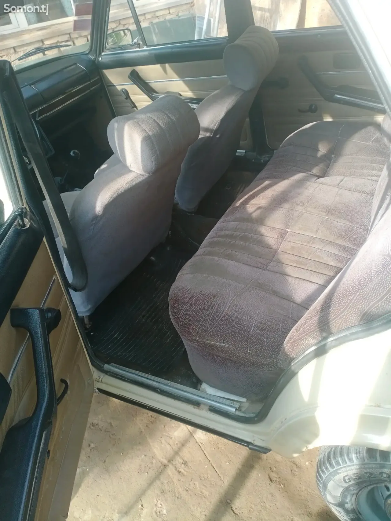 Lada (ВАЗ) 2106 1991 · 1.3 MT
