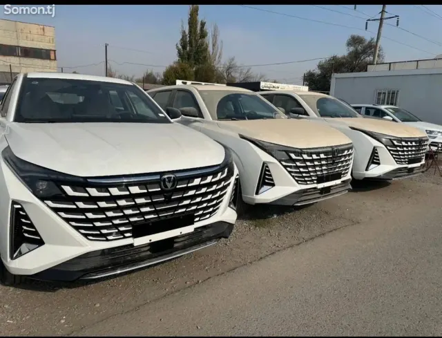 Changan UNI-V 2025 · 1.5 AT