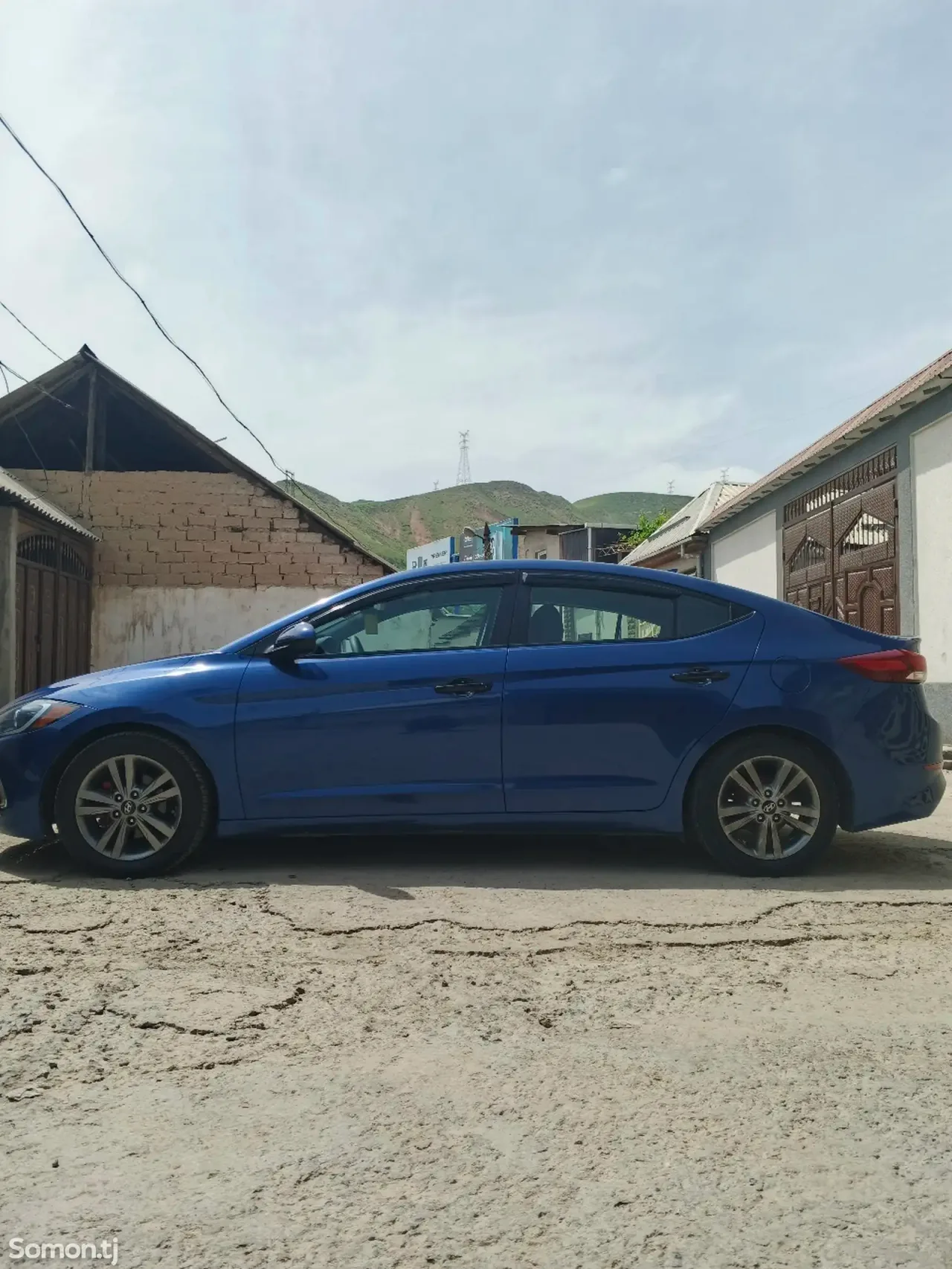 Hyundai Elantra 2017 · 2.0 AT