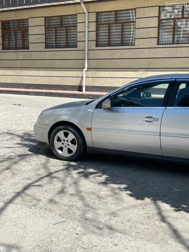 Opel Vectra C 2002 · 2.2 MT
