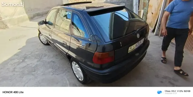 Opel Astra F 1997 · 1.6 MT