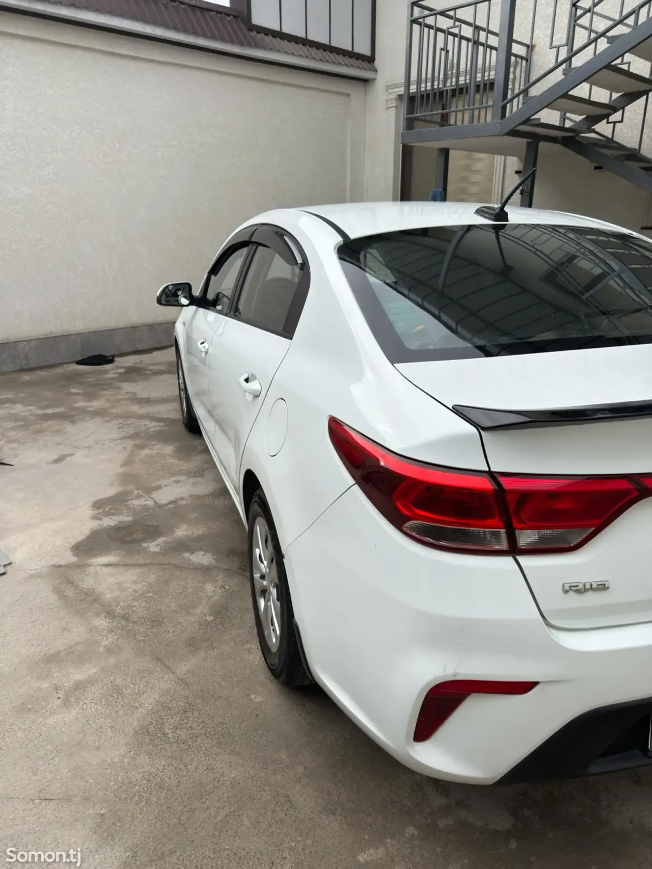 Kia Rio 2019 · 1.6 AT