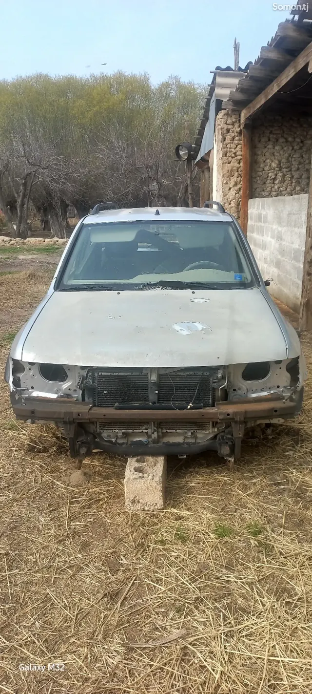 Opel Frontera 2002 · 2.2 MT