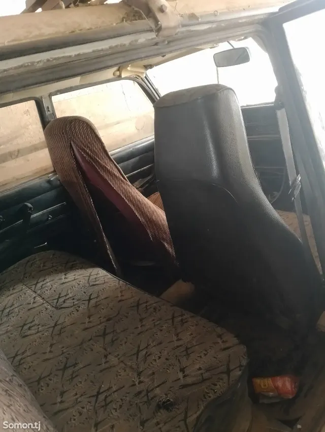 Lada (ВАЗ) 2104 2001 · 1.3 MT