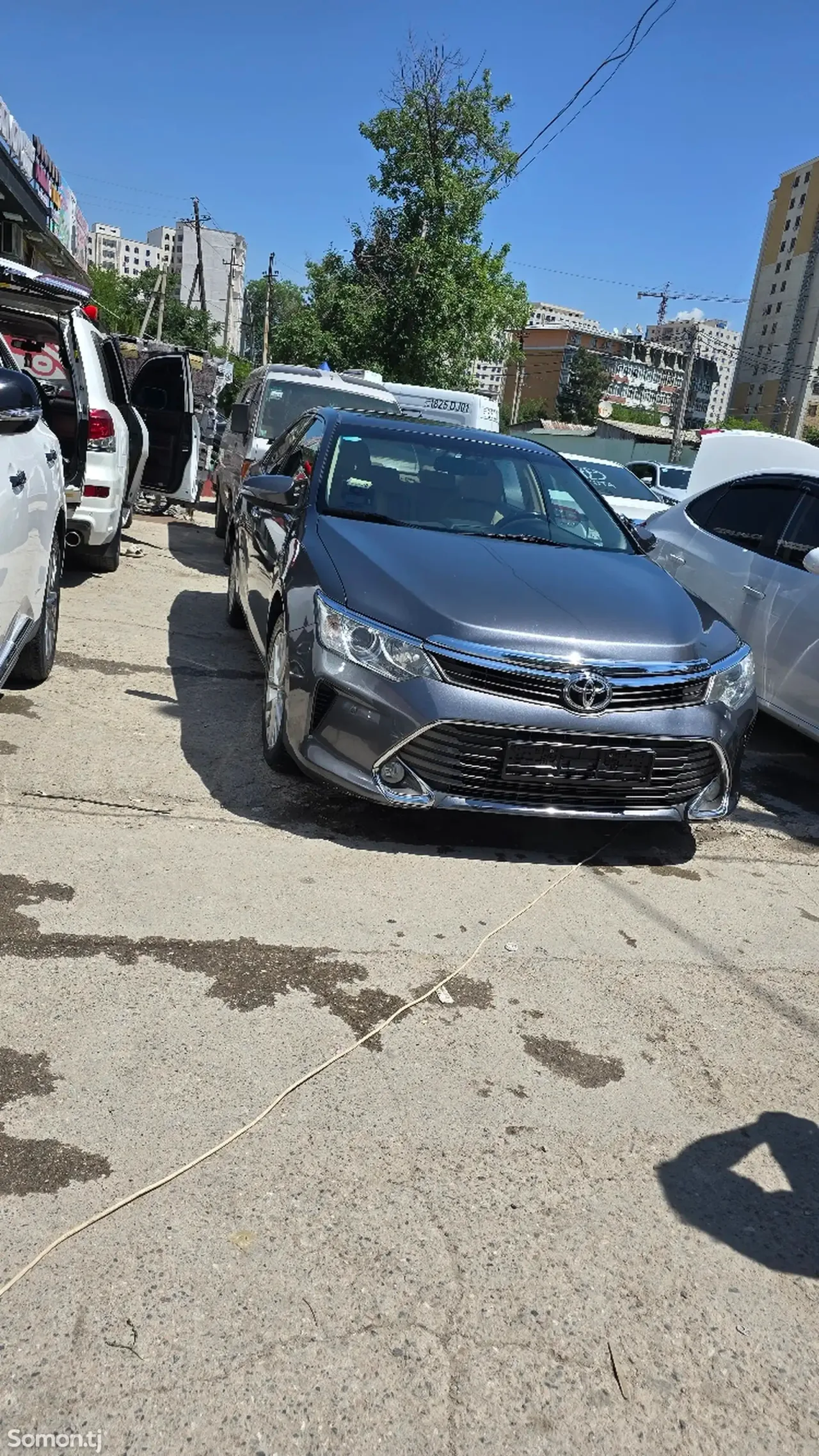 Toyota Camry 2015 · 2.5 AT