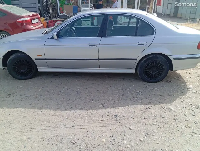 BMW M5 1997 · 2.0 MT