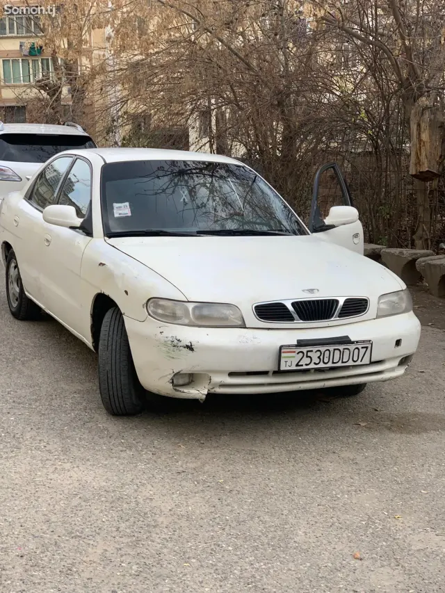 Daewoo Nubira 1997 · 1.8 MT