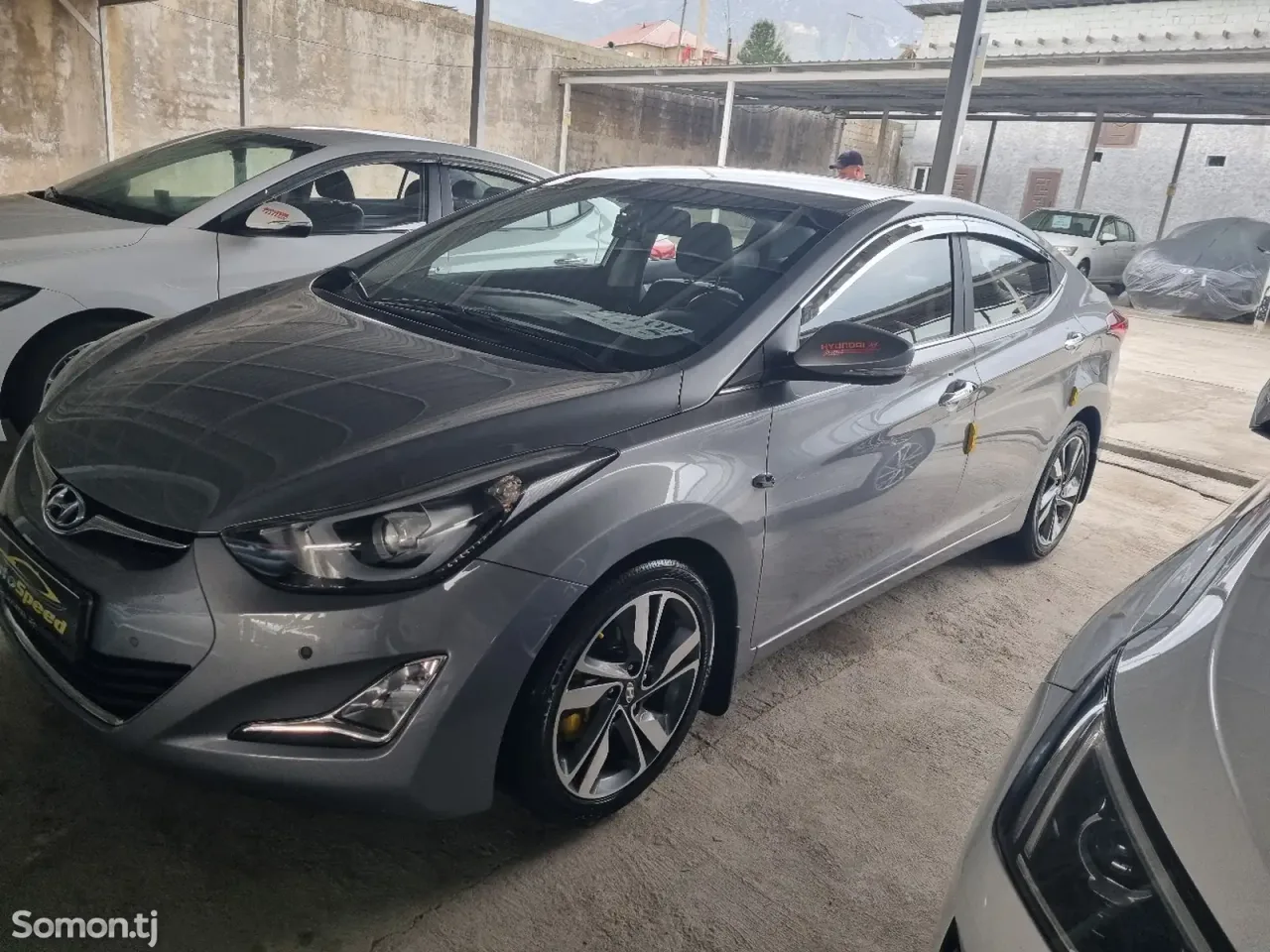 Hyundai Avante 2014 · 1.6 AT