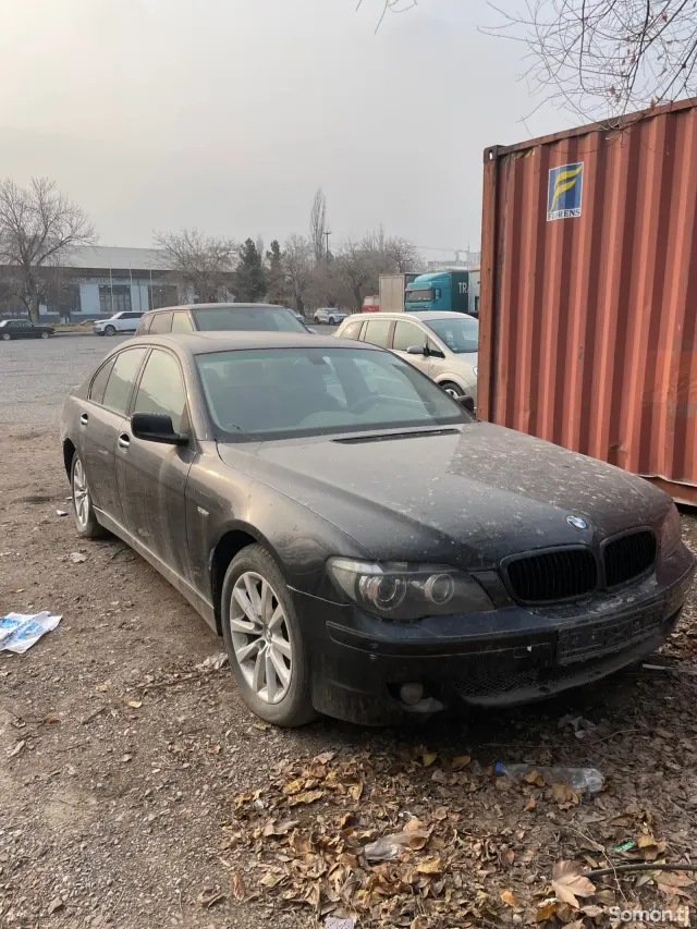 BMW 7 series 2003 · 4.4 AT