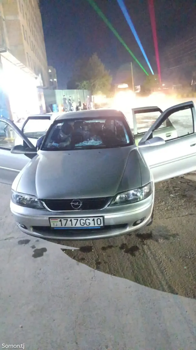 Opel Vectra B 2001 · 1.6 AT