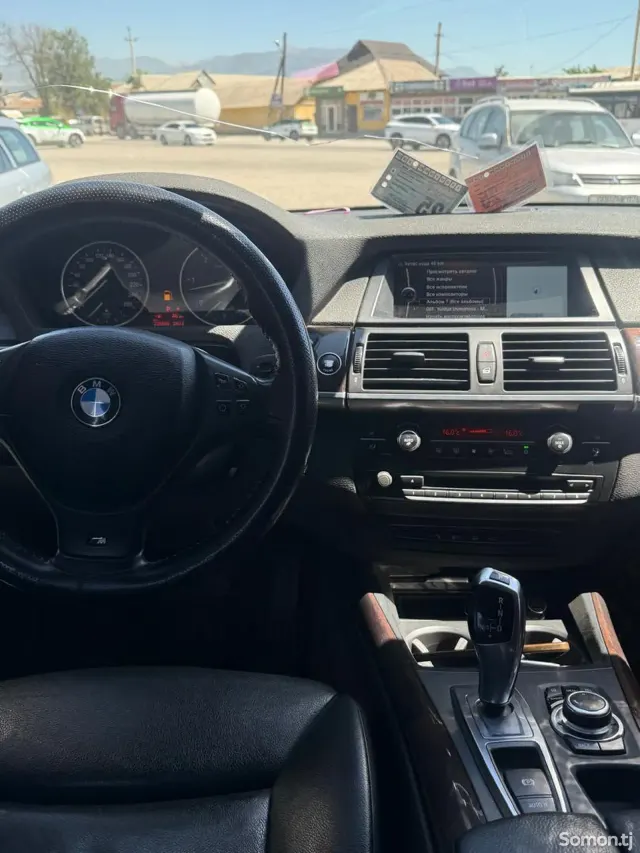 BMW X5 2011 · 3.0 AT