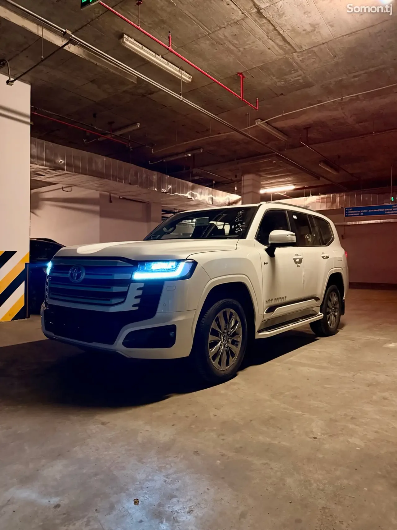 Toyota Land Cruiser 2026 · 3.5 AT