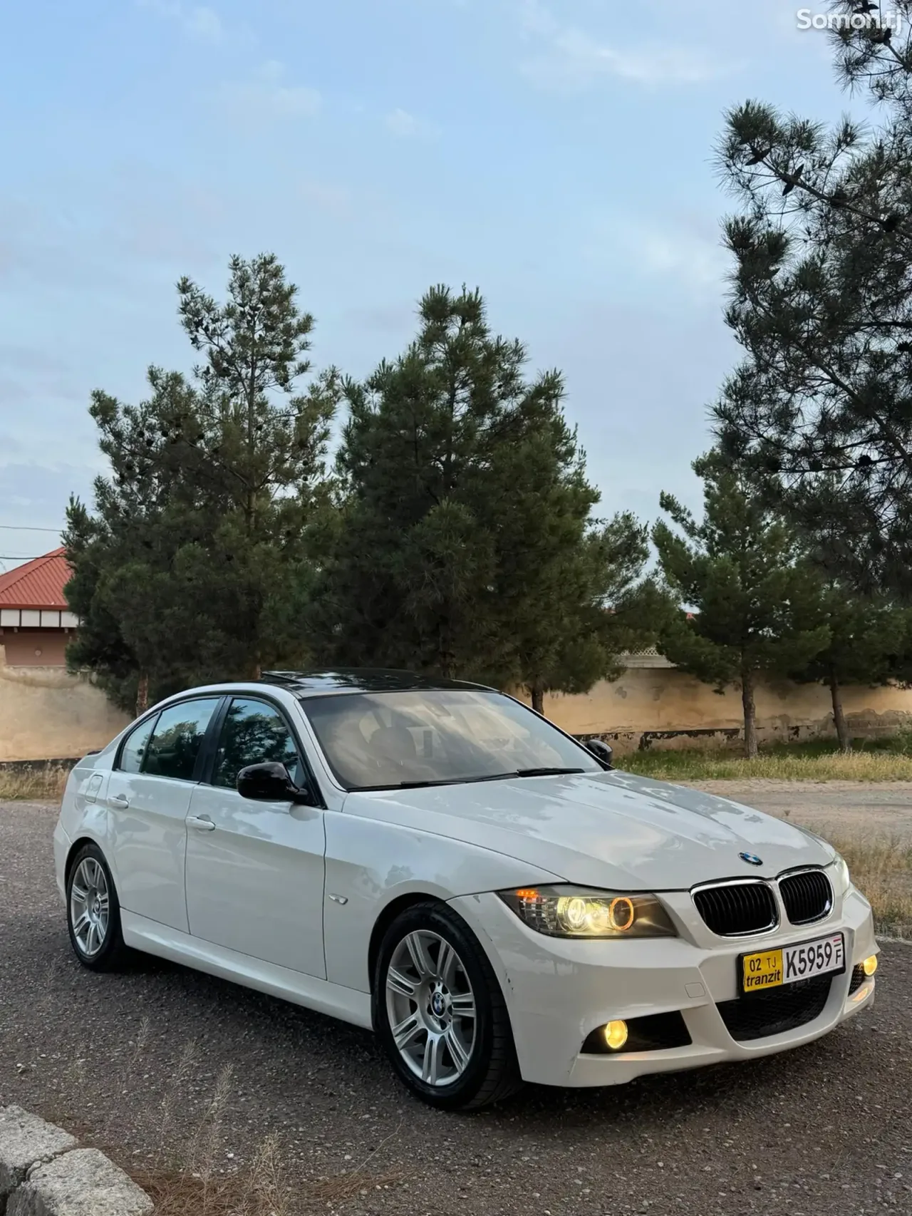 BMW 3 series 2010 · 2.0 AT