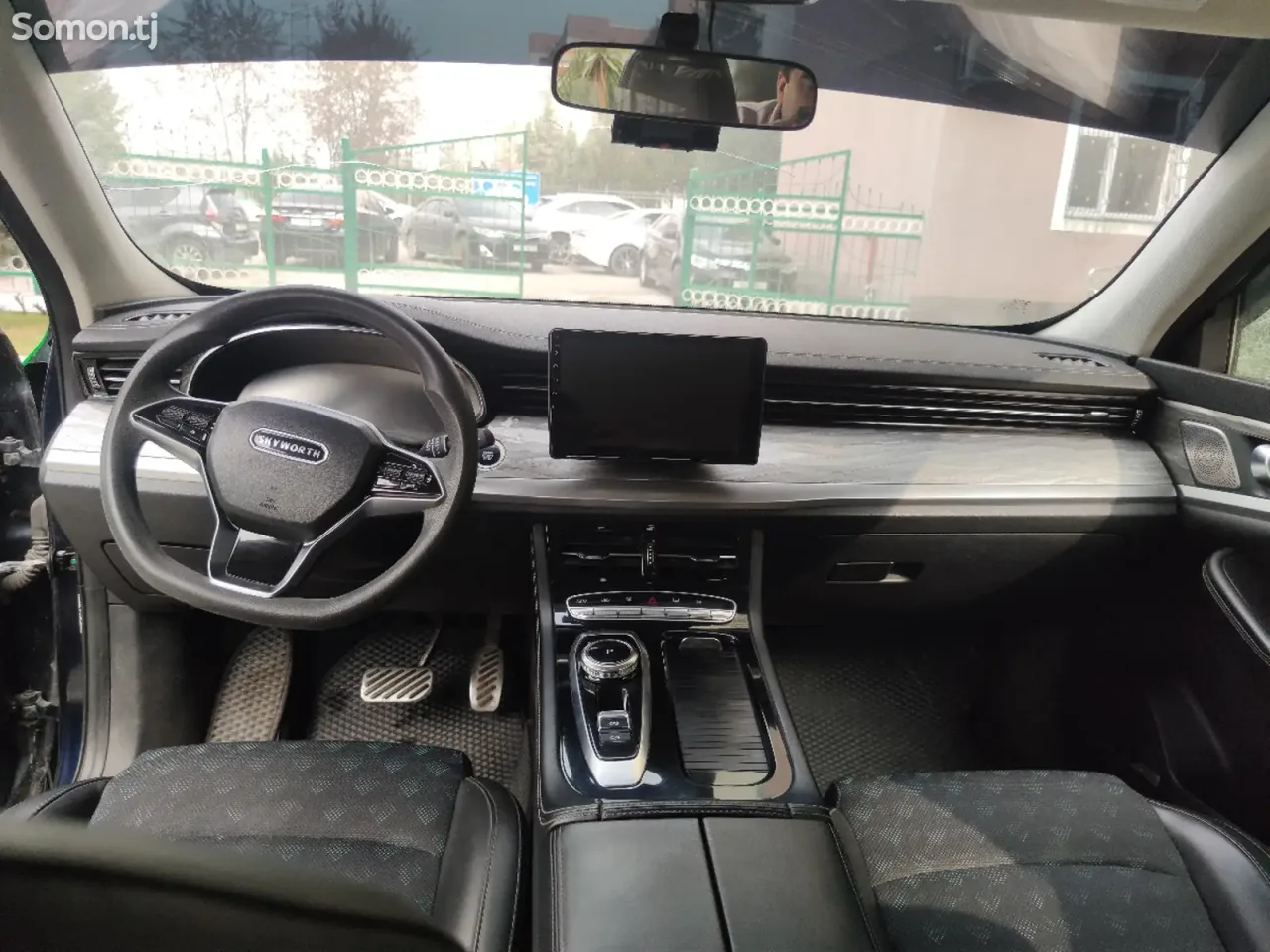 Skyworth EV6 2022 · AT