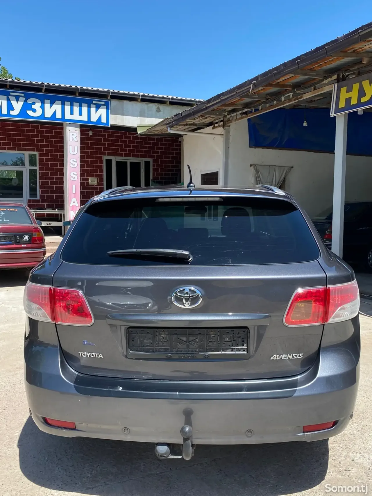 Toyota Avensis 2009 · 2.0 MT