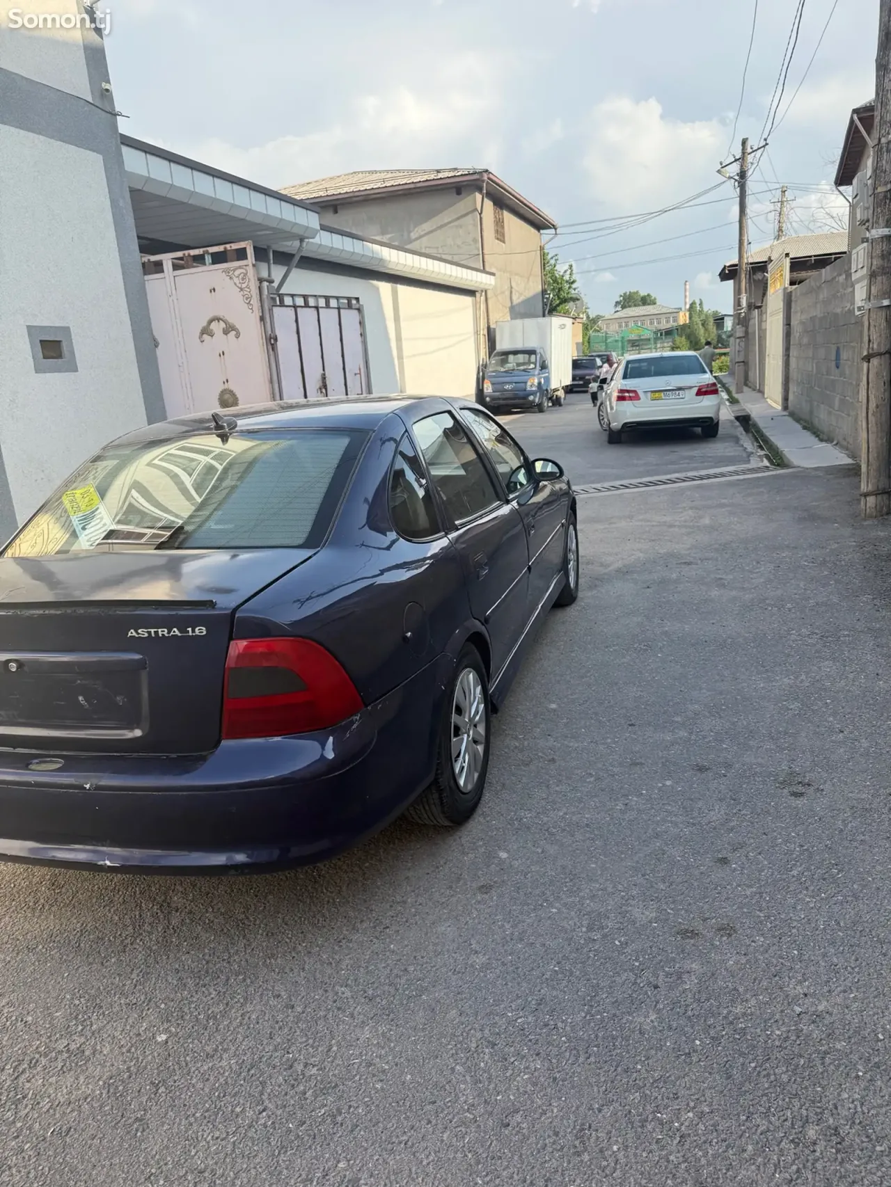 Opel Vectra B 1998 · 1.6 MT