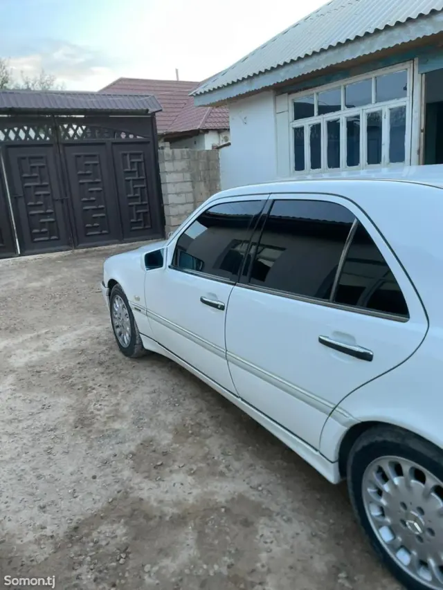 Mercedes-Benz C class 1998 · 1.8 AT