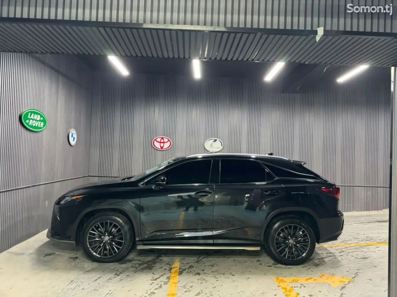 Lexus RX series 2017 · 3.5 AT