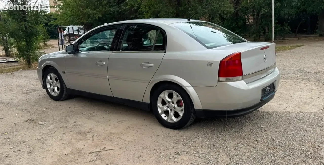 Opel Vectra C 2003 · 2.2 MT