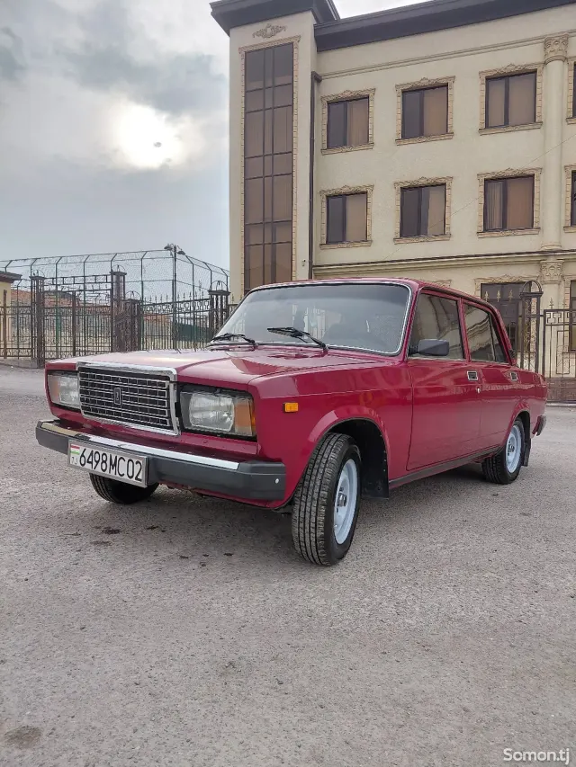 Lada (ВАЗ) 2107 2006 · 1.7 MT