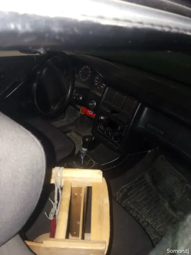 Audi 80 1988 · 1.6 MT