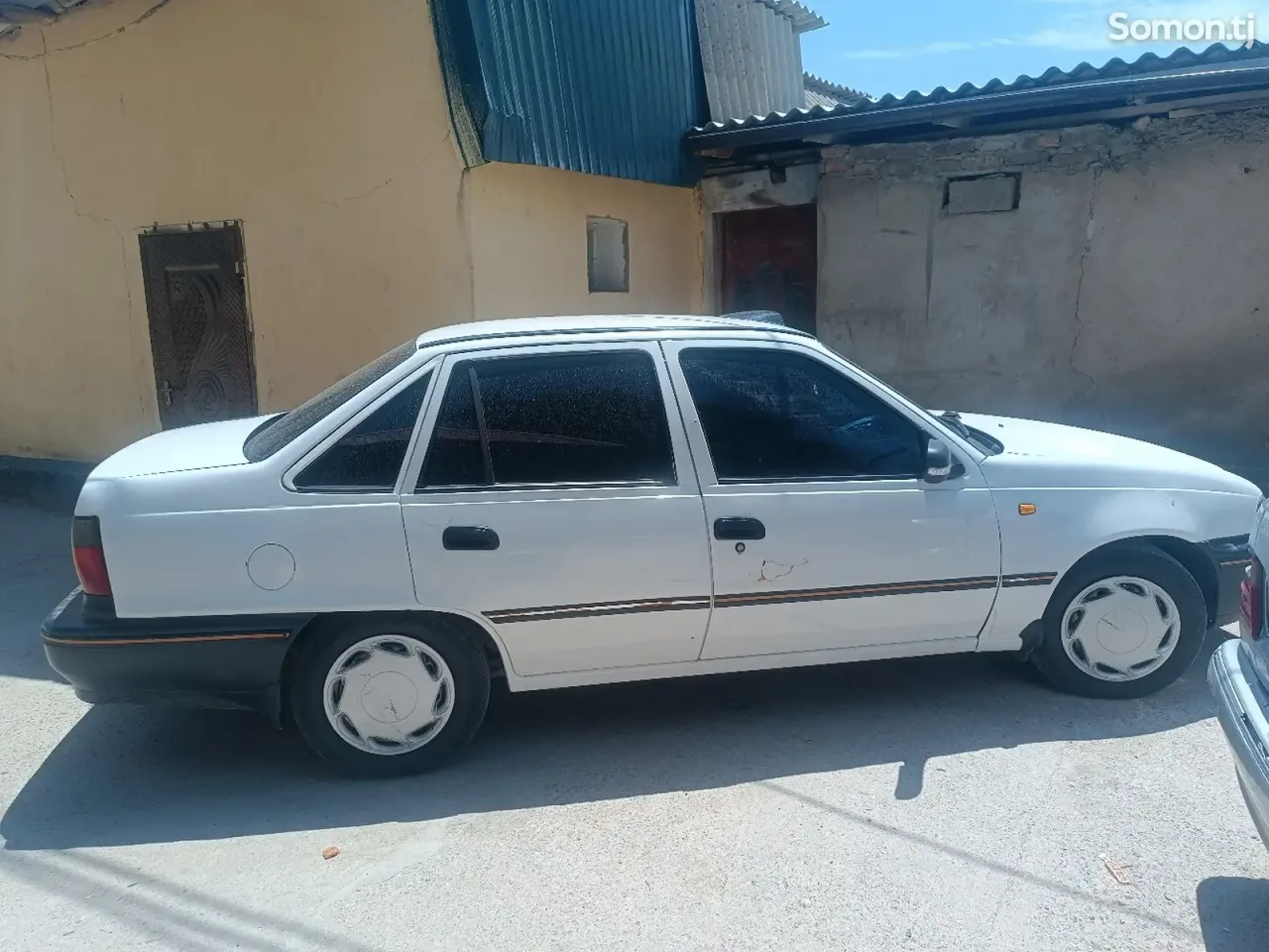 Daewoo Nexia 1996 · 1.6 MT